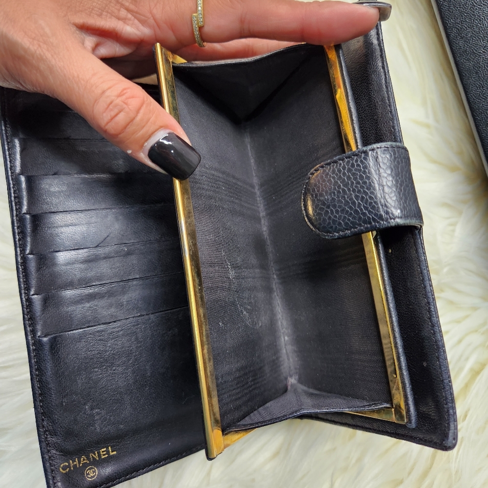 Chanel Fold Wallet - Picture 4 of 11